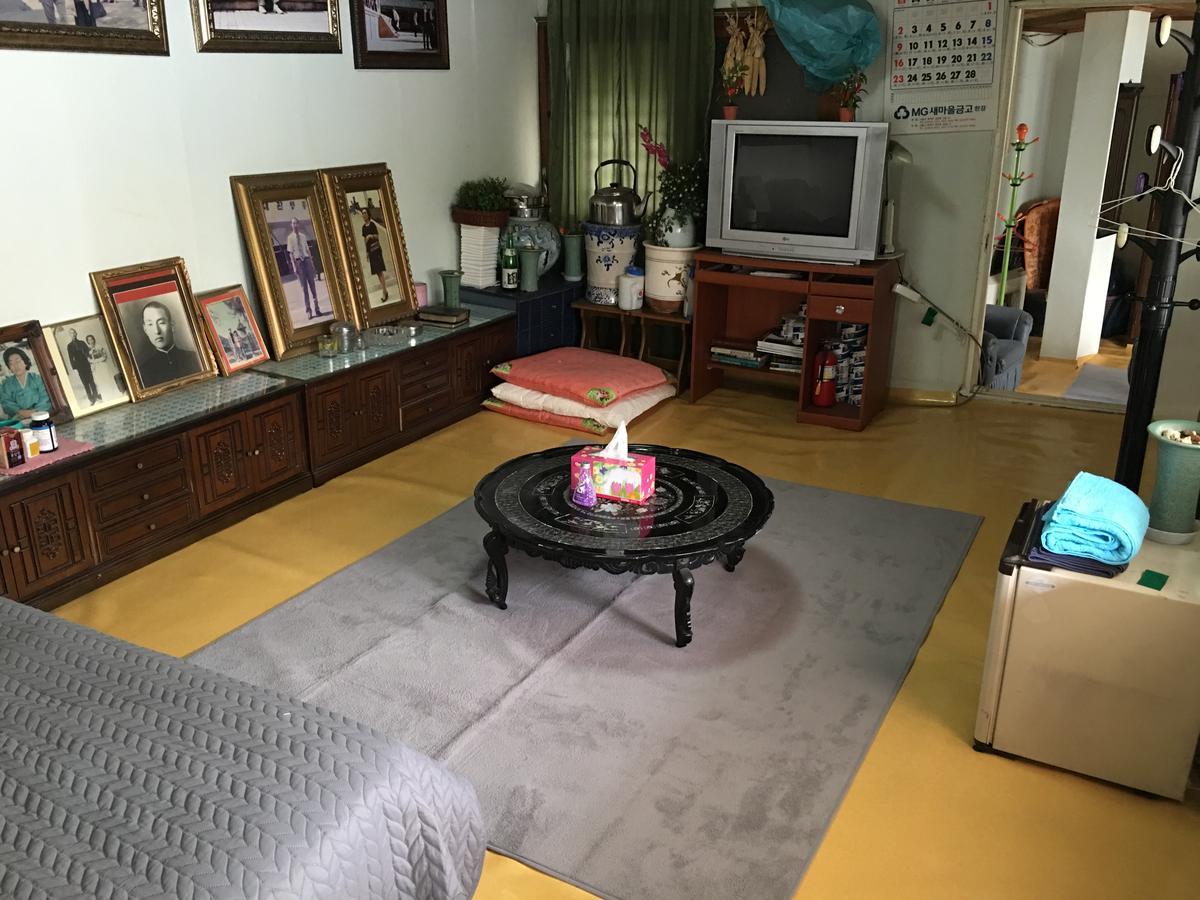 Mk Guesthouse Seoul Bagian luar foto