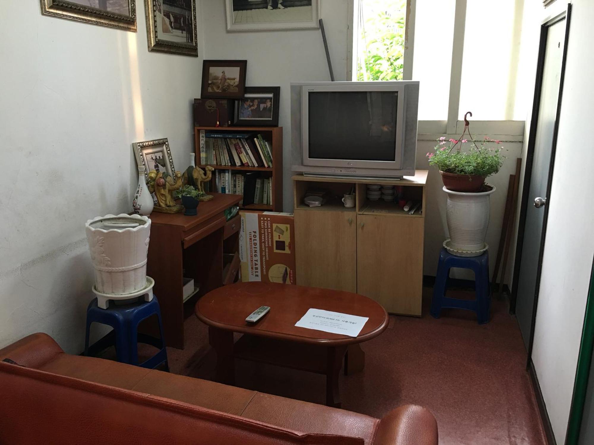Mk Guesthouse Seoul Bagian luar foto